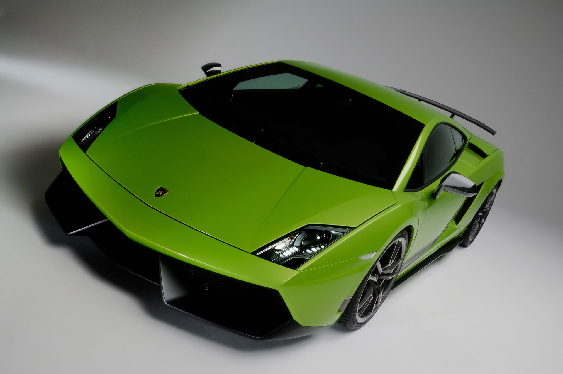 Lamborghini_Gallardo_LP_570_4_Superleggera_01.jpg
