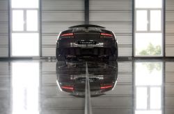 Mansory Cyrus basierend auf Aston Martin DB9 oder DBS