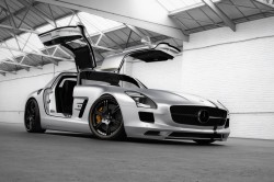 Mercedes-Benz SLS AMG "Silver Wing" by Wheelsandmore
