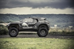 Peugeot 2008 DKR: Löwen präsentieren innovativen Dakar-Renner